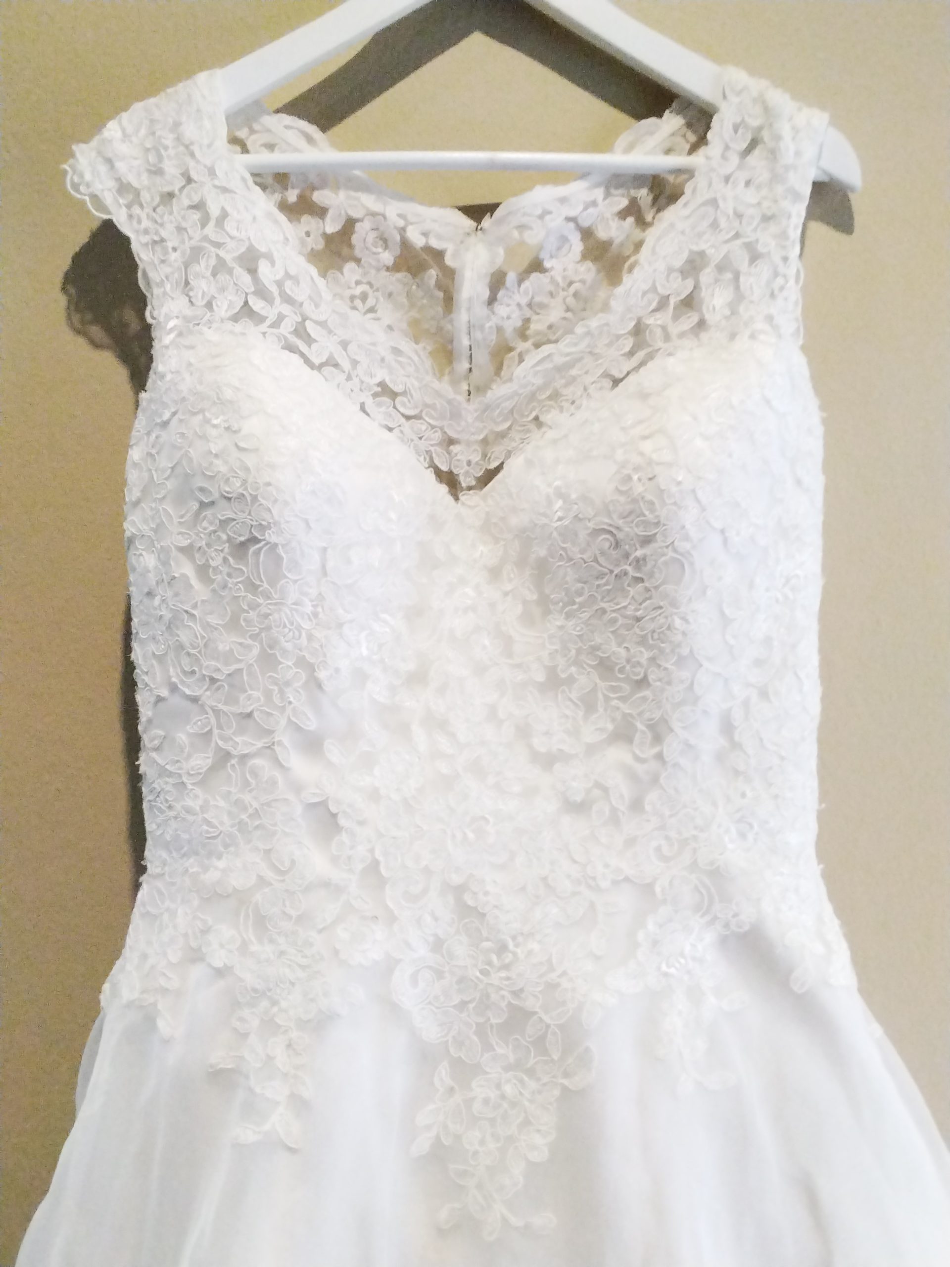 Elegant white wedding dress