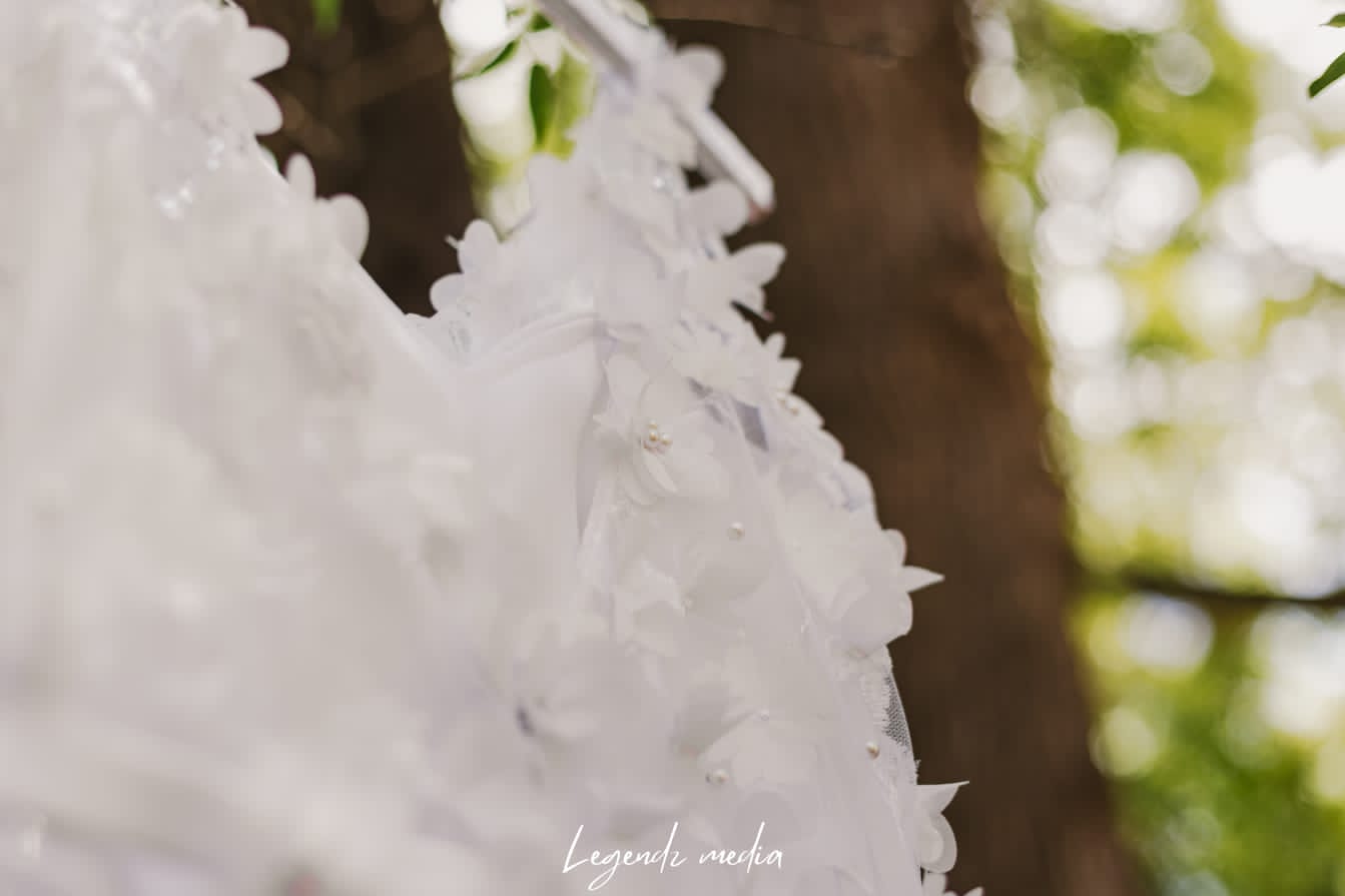 Elegant Wedding Dress – Timeless & Beautiful