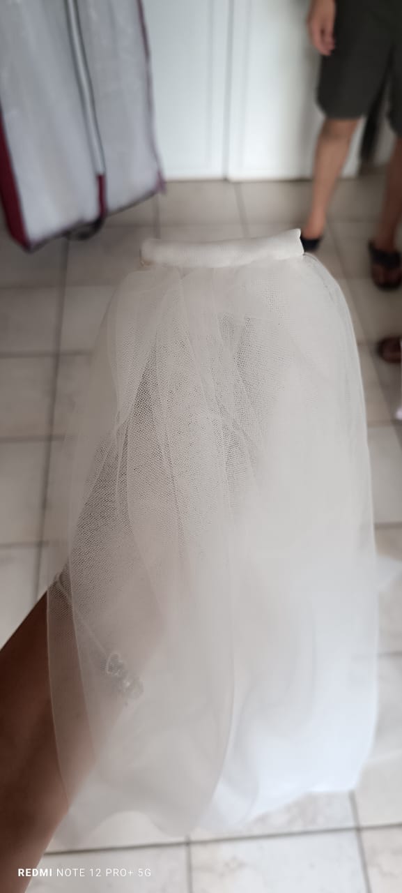Elegant wedding dress